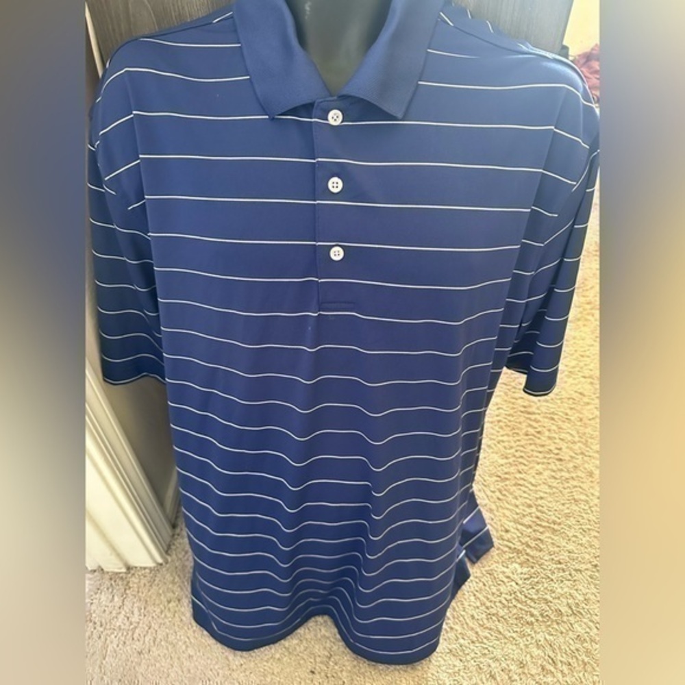 Men’s used blue white striped size XXL 2XL Walter Hagen polo shirt hydro dri
